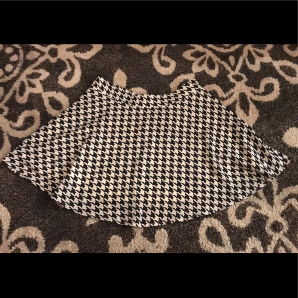 houndstooth mini skirt size L brand new Alabama